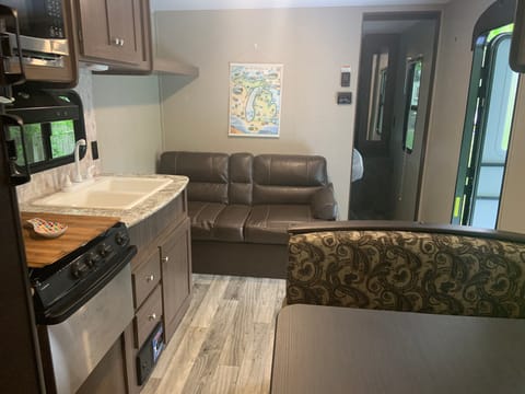 2018 Keystone RV Hideout 262LHS Remorque tractable in Midland