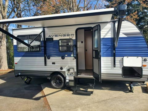 "Maverick" 2022 Forest River RV Avenger LT 16RD Towable trailer in Tigard