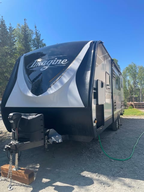 2022 Grand Design Imagine 2400BH Towable trailer in Ridgeway