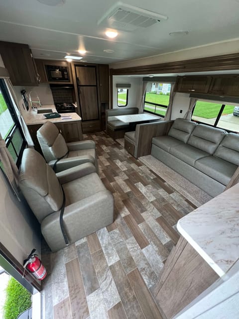 2020 EAST TO WEST Memories & and relaxation RV Towable trailer in Columbia