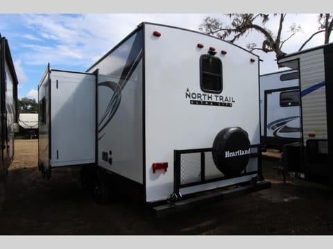 2021 Heartland North Trail 23RBS Towable trailer in Wasilla