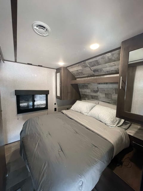 The Cozy Coleman Towable trailer in Katy