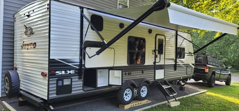 2022 Jayco Jay Flight SLX 8 264BH Towable trailer in Bensalem Township