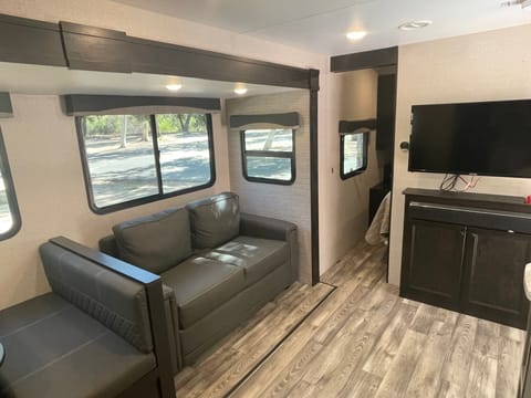 “The Getaway” Bunkhouse - (Delivery Only) Towable trailer in Murrieta