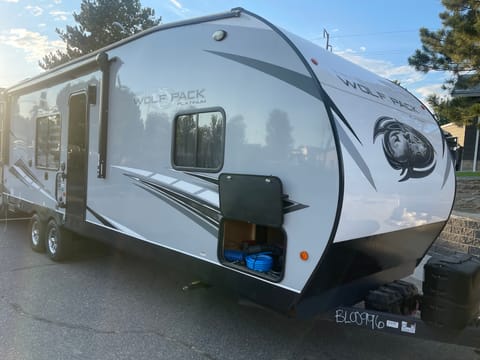 2022 Forest River RV Cherokee Wolf Pack 24PACK14+ Towable trailer in Kennewick