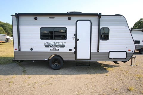 2022 KZ Sportsmen Classic 170MB Towable trailer in Coloma