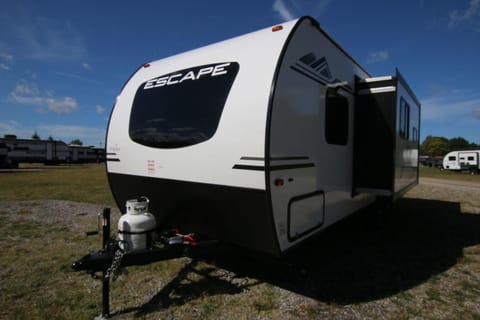 2022 KZ Escape E231BH Towable trailer in Coloma