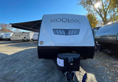 2022 Dutchmen RV Kodiak Ultra Lite 283BHSL Towable trailer in Bristol