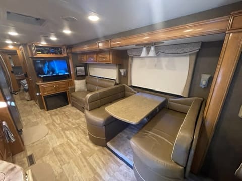 2017 Thor Motor Coach Challenger 37TB Drivable vehicle in Temecula