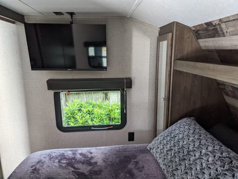 Redwoods Traveler 2019 Dutchmen Bunkhouse Towable trailer in McKinleyville