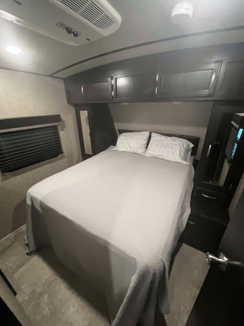 2019 Grand Design Imagine 2970RL Towable trailer in Meridian