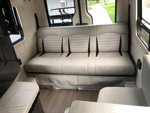 Van-Life+Lux Campervan in Altamonte Springs