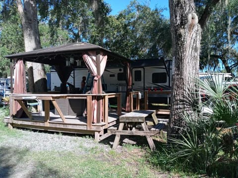 RV THERE YET Towable trailer in Homosassa