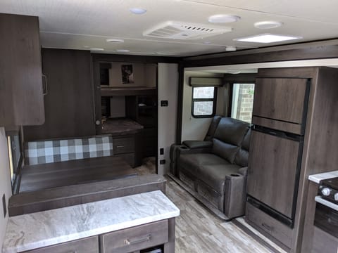 2022 Grand Design Transcend Xplor 297QB Towable trailer in Georgetown