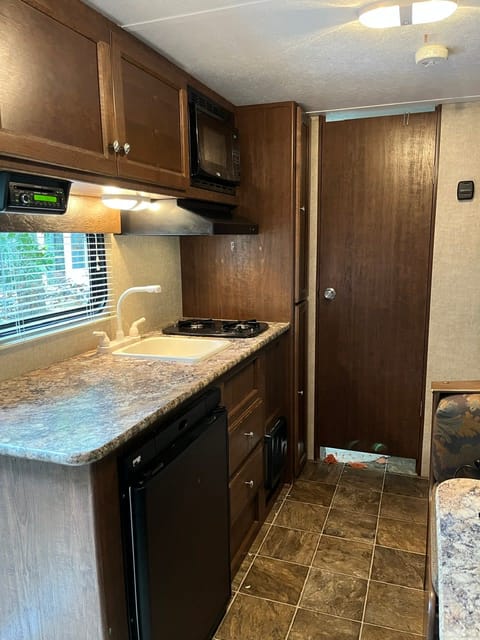 2015 Keystone Hideout Towable trailer in Ocean Pines