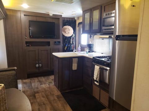 2018 Forest River RV Salem 31KQBTS Towable trailer in Huntsville