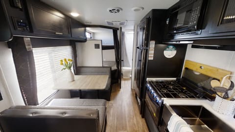 2022 Forest River RV Cherokee Grey Wolf 22MKSE (2) Rimorchio trainabile in Northwood