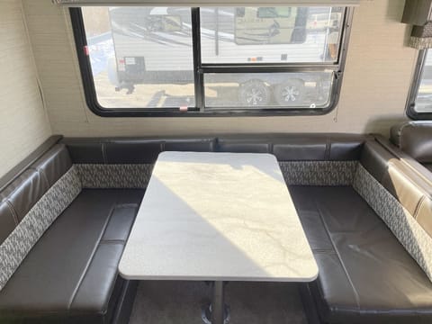 2018 Dutchmen RV Kodiak Ultra Lite 255BHSL Rimorchio trainabile in Syracuse