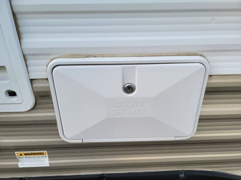 Smooth Tow/Sleeps 7 - Keystone RV Springdale SRT Towable trailer in Garden City