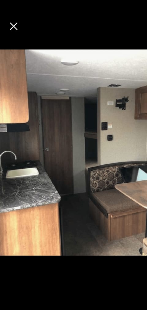 2018 Keystone RV Summerland Mini 1800BH Towable trailer in Sandusky