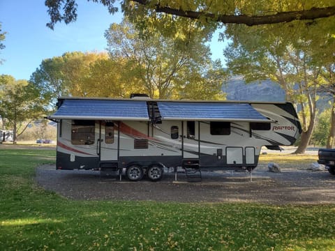 2016 Keystone RV Raptor 300MP Towable trailer in Lewiston