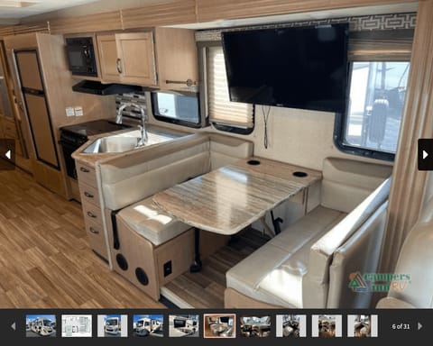 2018 THOR 32.1 ACE 2 FULL BATHS, KING,PET FRIENDLY Drivable vehicle in Brockton