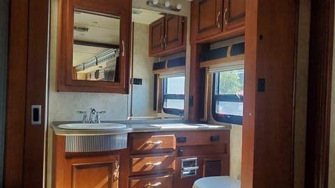 *Delivery Only* 2011 Fleetwood RV Southwind 36D Vehículo funcional in Moreno Valley