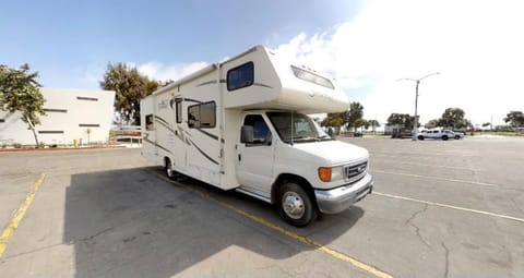 2006 Forest River RV Sunseeker 2900 Drivable vehicle in Rancho Penasquitos