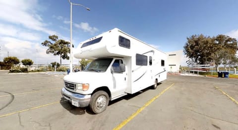 2006 Forest River RV Sunseeker 2900 Drivable vehicle in Rancho Penasquitos