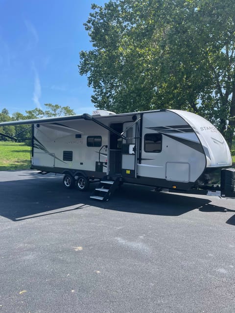 Glamping StarCraft experience Tráiler remolcable in Ozark