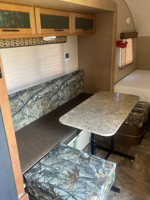 2014 Forest River RV R Pod RP 179 Towable trailer in Sioux Falls