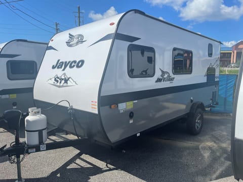 2022 Jayco Jay Flight SLX 174BH (STX Edition) Towable trailer in Vestavia Hills