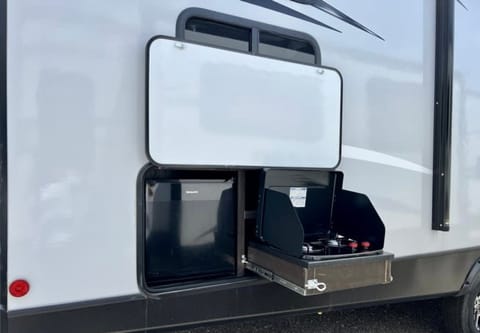 2021 Keystone RV Bullet 287QBSWE Towable trailer in Menifee