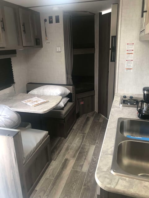 2022 Kingsport Super Lite Bunkhouse Towable trailer in Granbury