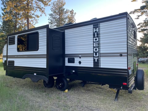 Rising Wolf Rentals Towable trailer in Hungry Horse