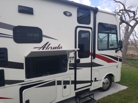 2016 Jayco Allante 26X Class A Drivable vehicle in Joliet