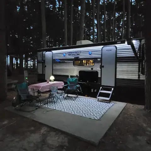 Beautiful NEW Camper * Sleeps 7 * Indoor Fireplace Towable trailer in Suffolk