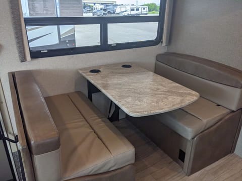 2020 Thor Motor Coach Windsport 29M Drivable vehicle in Coconut Creek