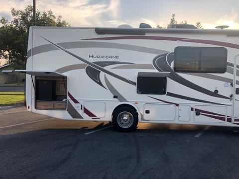 2020 Hurricane 29M RV Rental near  you Drivable vehicle in Peachtree City