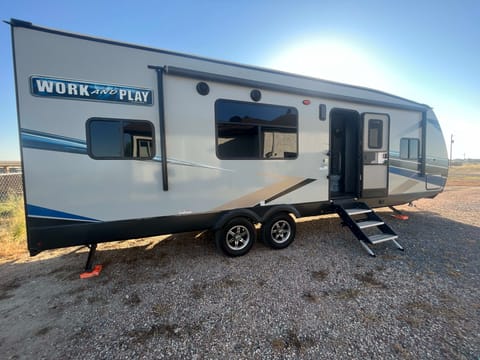 2021 Forest River RV Work and Play 27KB Tráiler remolcable in Pueblo West
