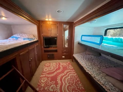 Dawson's Bunkhouse Hideaway Towable trailer in Frankfort