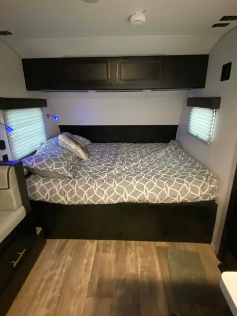 2022 model Spacious Floorplan road-trip worthy Pup Towable trailer in Eastvale