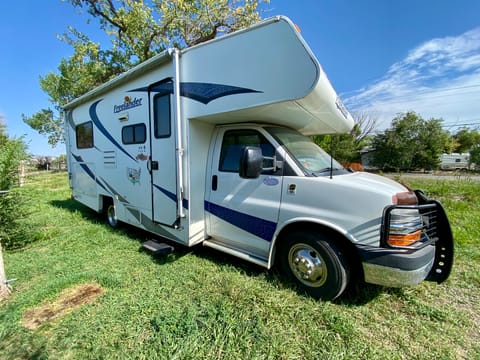 Coachmen Flyfishing Edition - Outdoor Enthusiast Drivable vehicle in Montrose