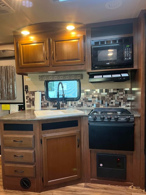 2016 Jayco Jay Flight 23MBH Remorque tractable in Wenatchee