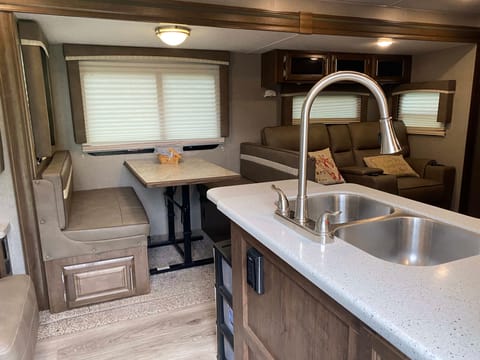 Relax-in-Comfort Camper Rental Towable trailer in Cookeville