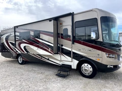 2018 Forest River RV Georgetown XL 377TS Drivable vehicle in San Angelo