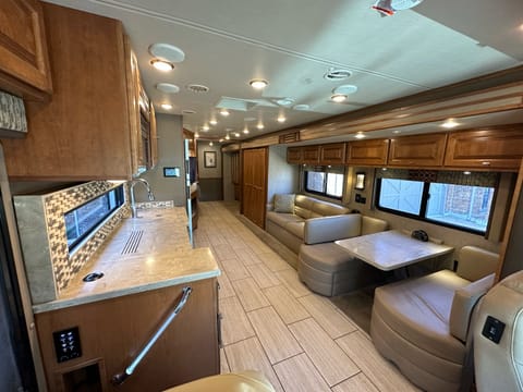 2019 Tiffin Motorhomes Open Road Allegro 36 UA Drivable vehicle in Frisco