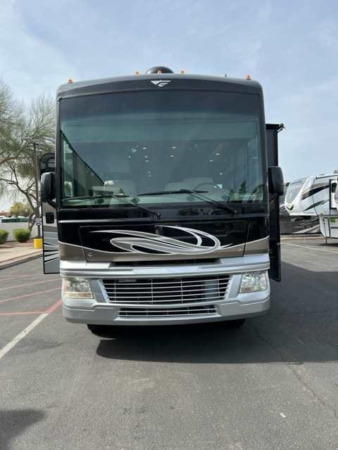 2015 Fleetwood RV Bounder 34T Drivable vehicle in Clarkdale