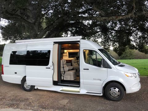 Luxury Sprinter w/ Full Bathroom Mercedes Coachmen Campervan in Stanford