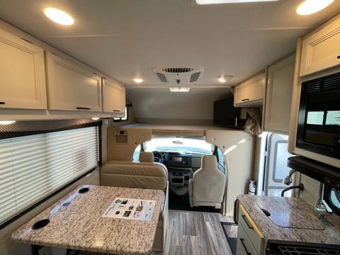 24 ft RV - small, easy and fun to drive Drivable vehicle in Hemet